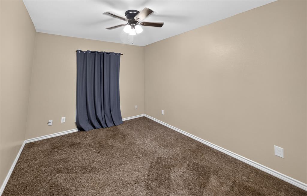 9314 Londonderry Property Photo 27