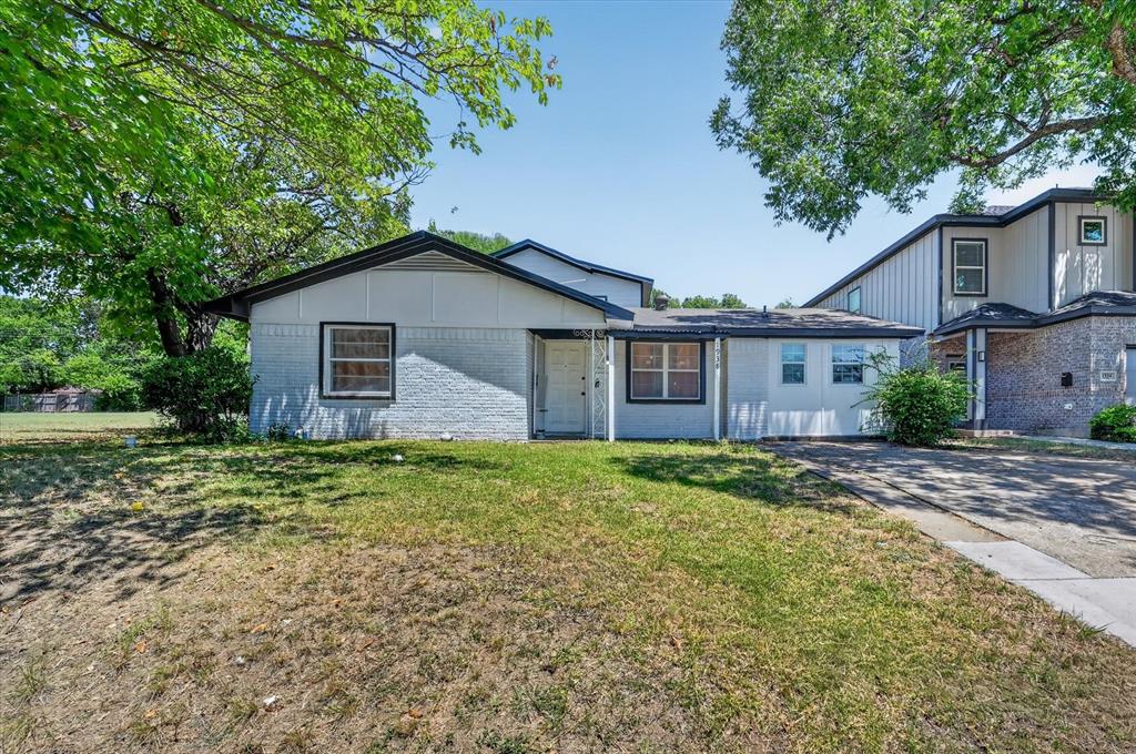 1938 El Paso Street Property Photo 1