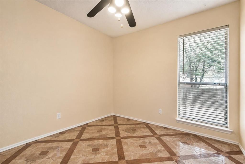 2332 Chestnut Way Property Photo 11