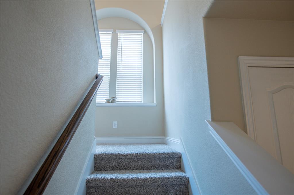 1305 Starlight Avenue Property Photo 4