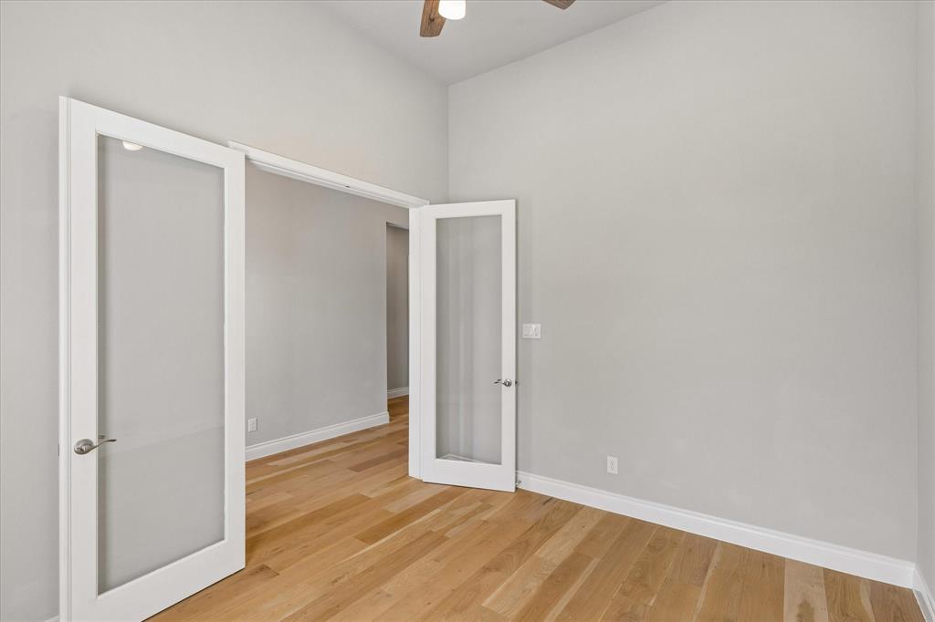 5708 Lake Jackson Drive Property Photo 5