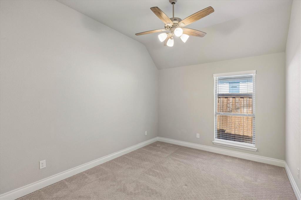5708 Lake Jackson Drive Property Photo 13