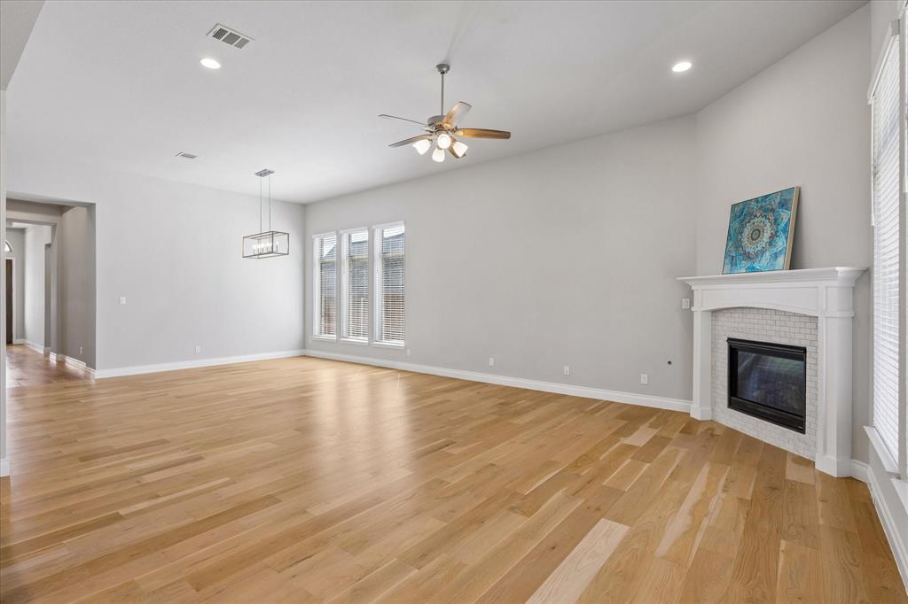 5708 Lake Jackson Drive Property Photo 19