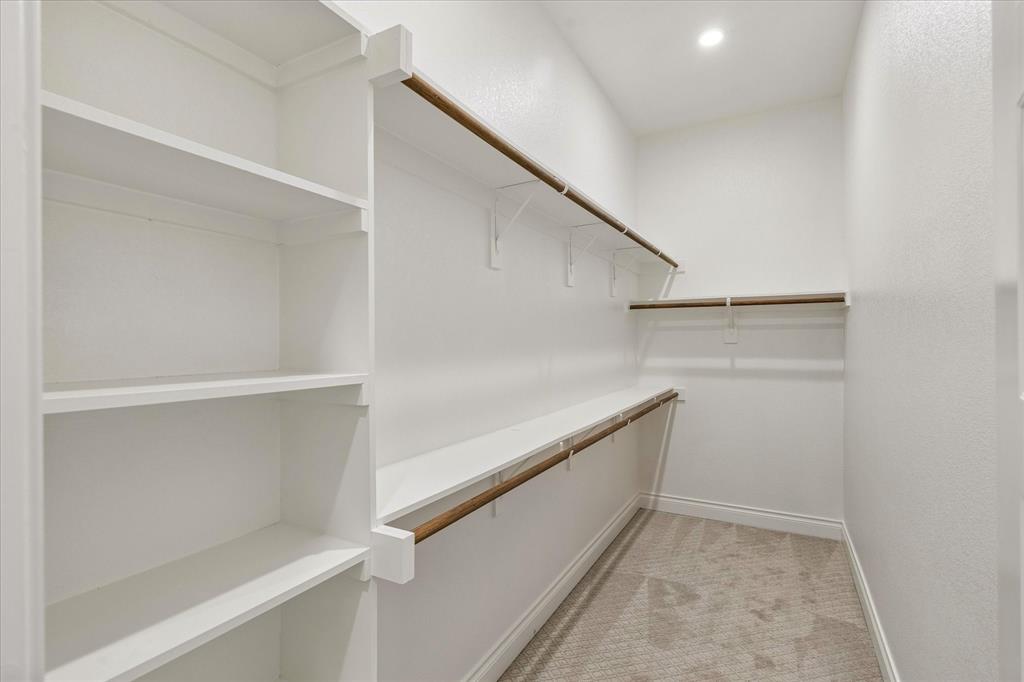 5708 Lake Jackson Drive Property Photo 31