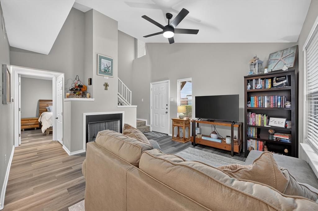 5662 Cedar Creek Drive Property Photo 6