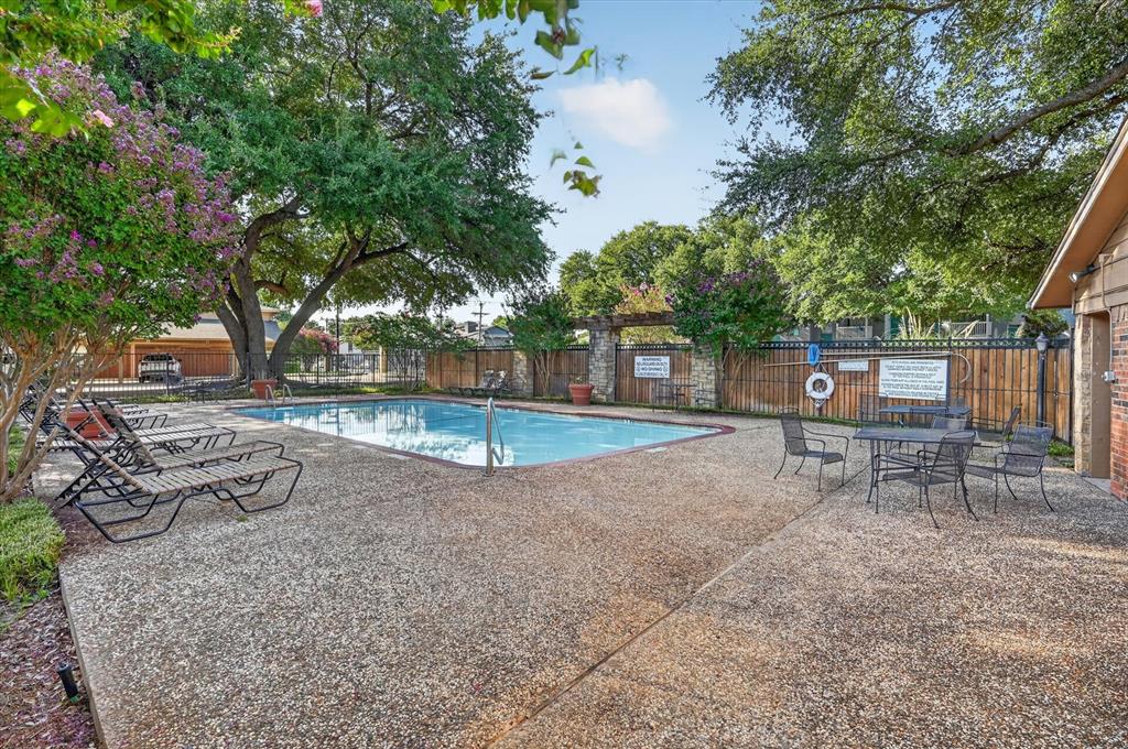 5662 Cedar Creek Drive Property Photo 28
