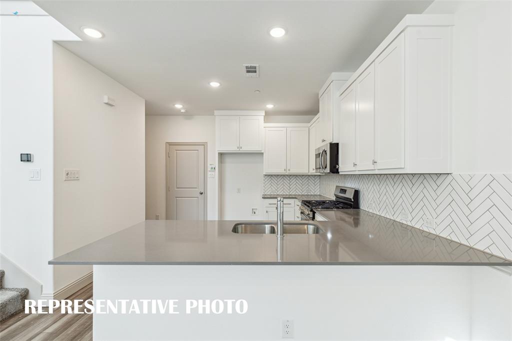 7352 Grant Avenue Property Photo 8