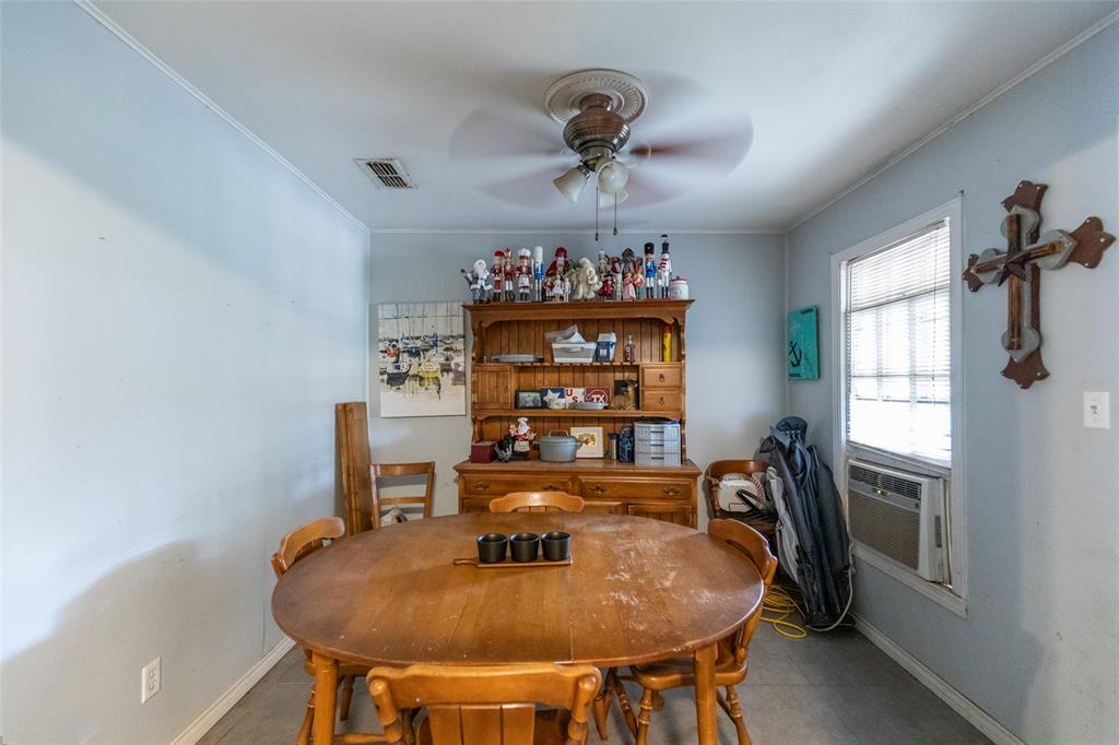 1633 Shelton Street Property Photo 12