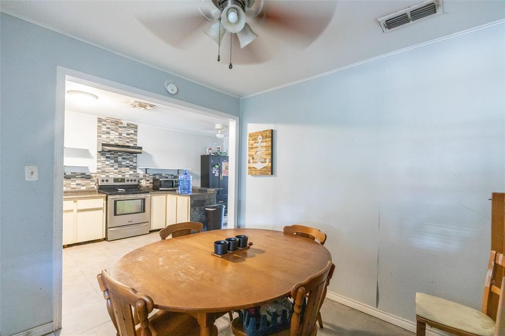 1633 Shelton Street Property Photo 13