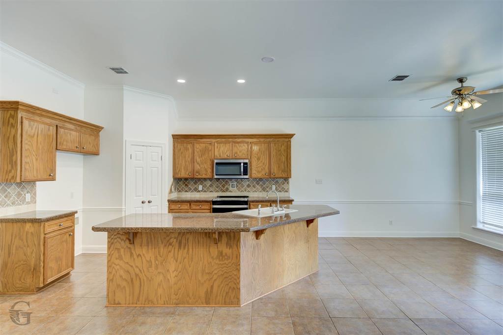 6036 Braeburn Court Property Photo 9