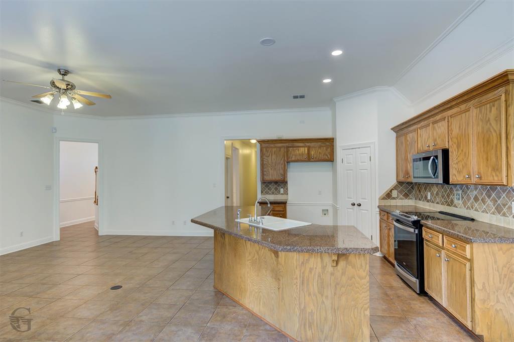 6036 Braeburn Court Property Photo 10