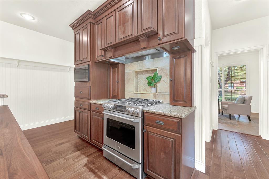 14687 Holly Leaf Drive Property Photo 7
