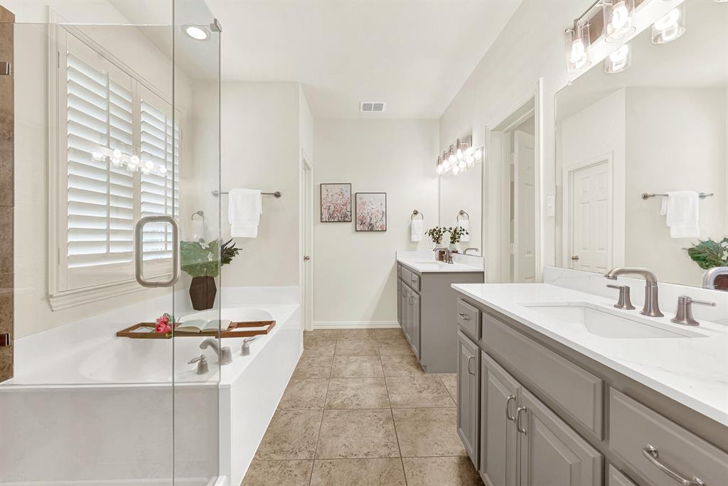14687 Holly Leaf Drive Property Photo 18