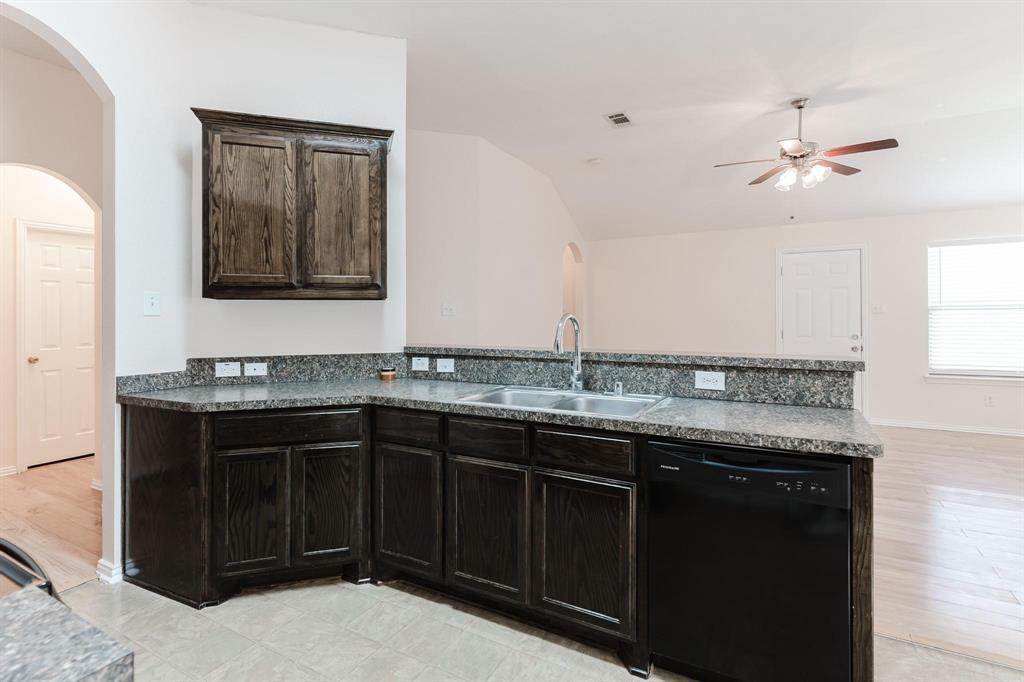 3414 Mojave Drive Property Photo 7
