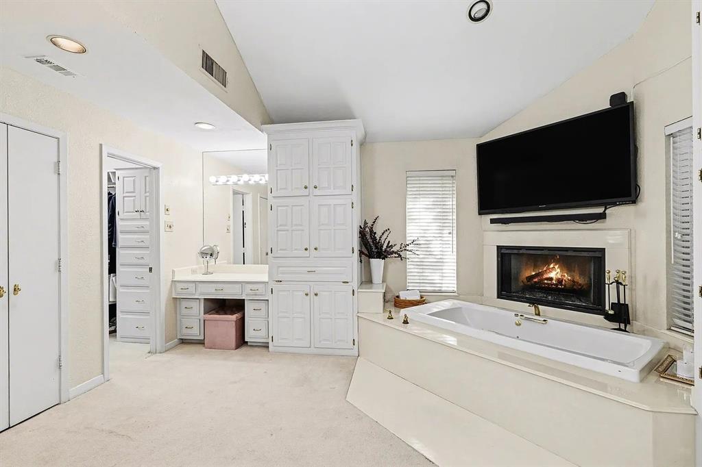6517 Briarmeade Drive Property Photo 25
