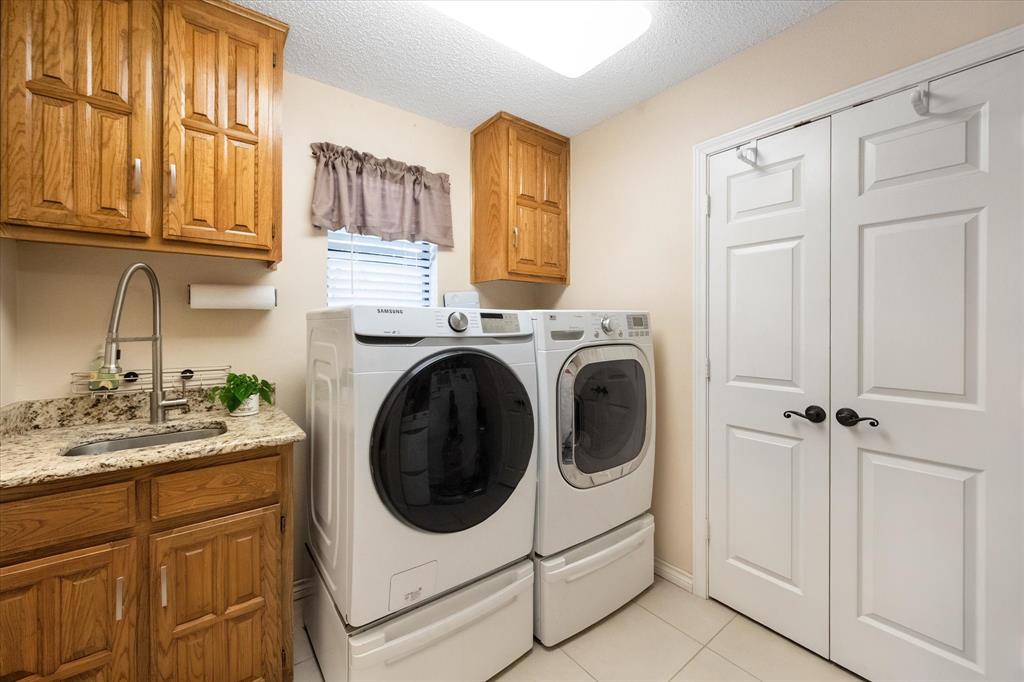 3320 Thorntree Court Property Photo 21