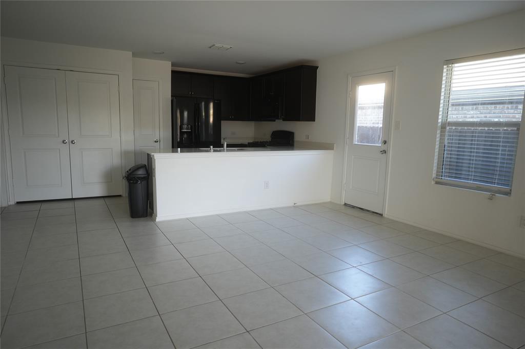 3480 Mildren Bend Property Photo 3