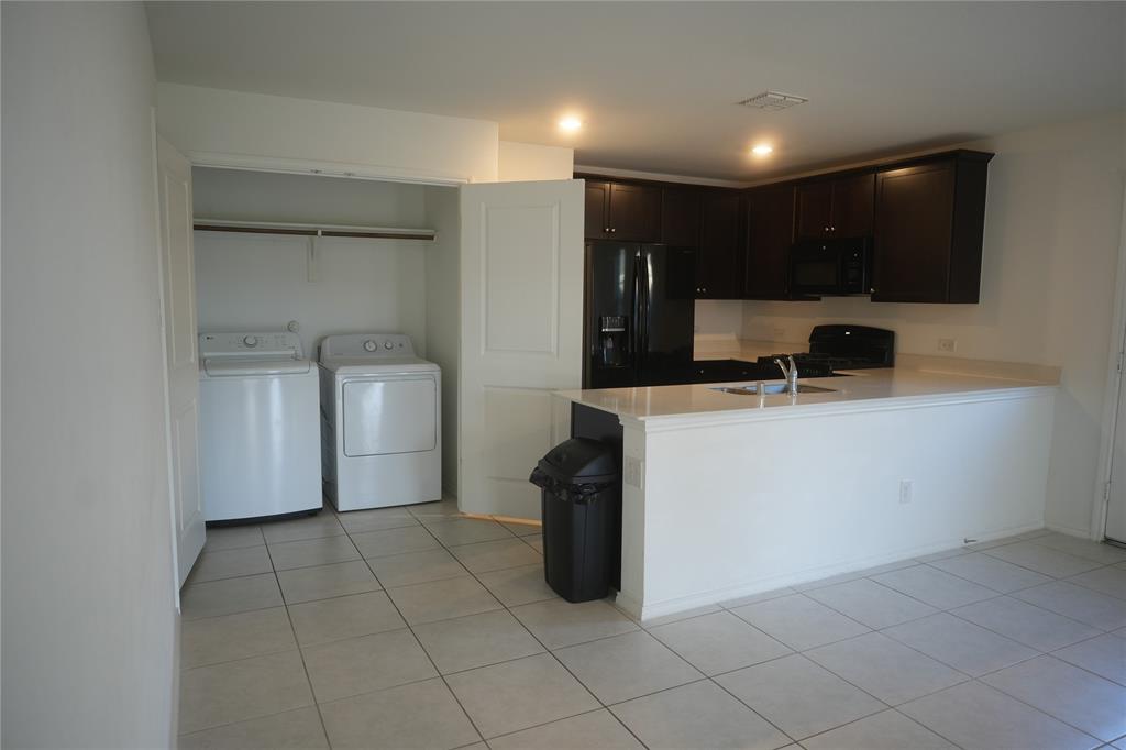 3480 Mildren Bend Property Photo 6