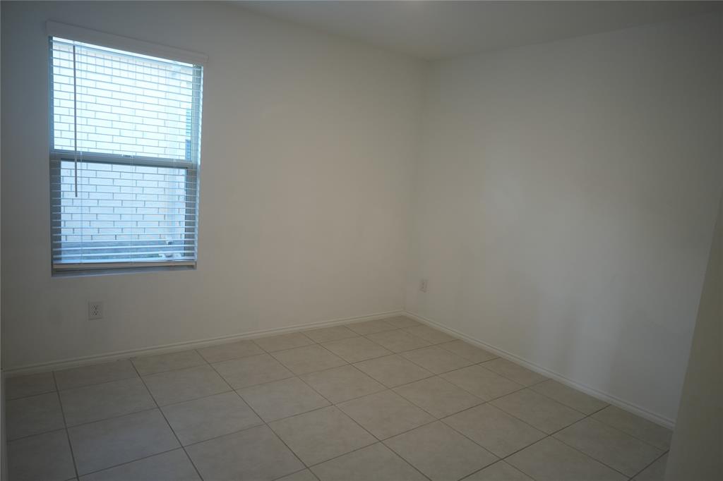 3480 Mildren Bend Property Photo 15