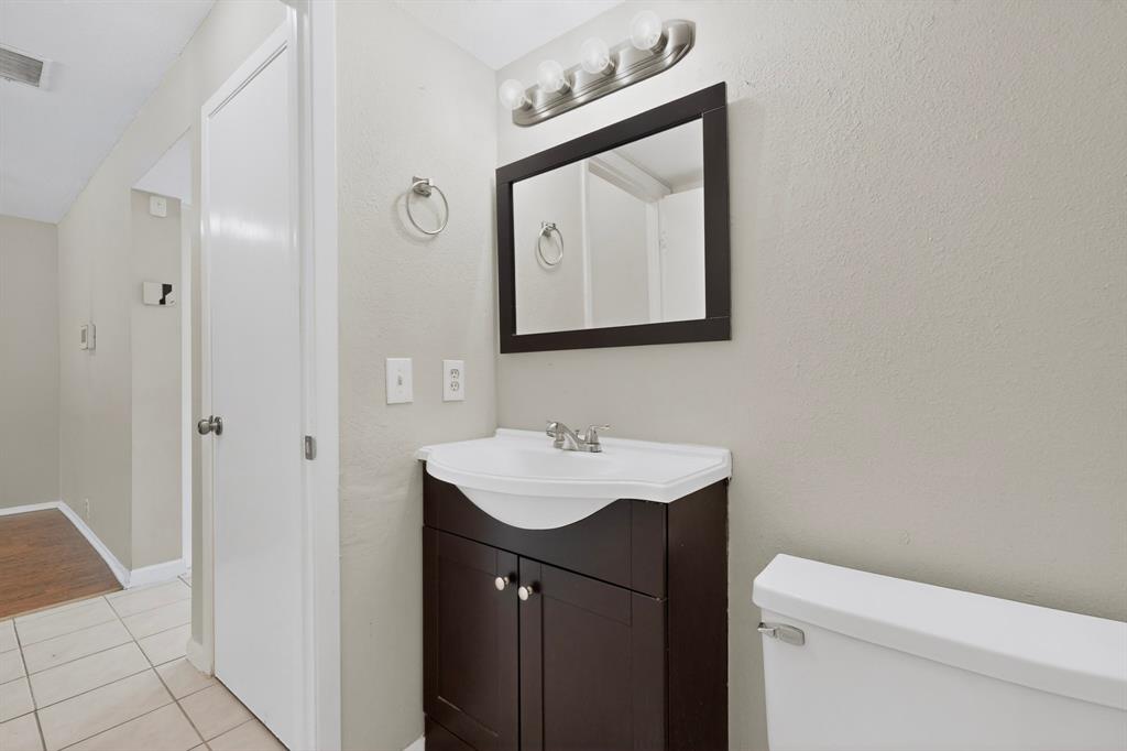 11940 Leisure Drive Property Photo 6