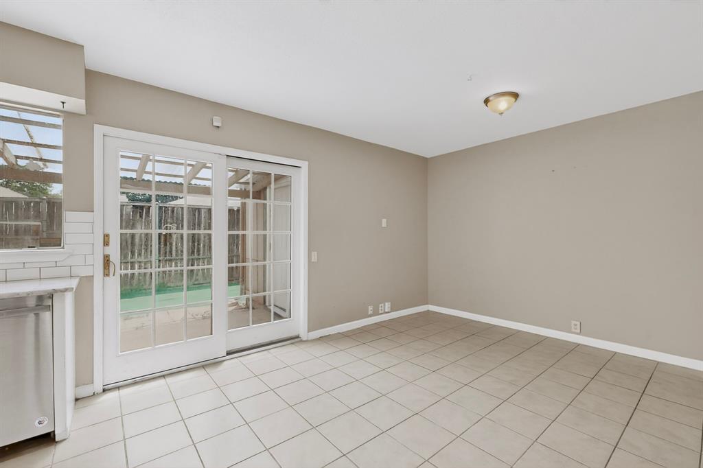 11940 Leisure Drive Property Photo 9