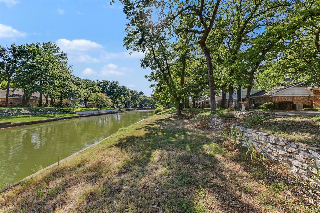 2408 Winewood Lane Property Photo 37