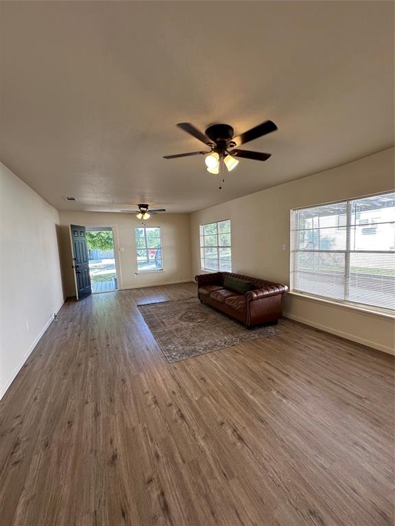 603 W Walcott Avenue Property Photo 5