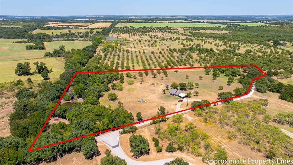 600 County Road 427 Property Photo 2