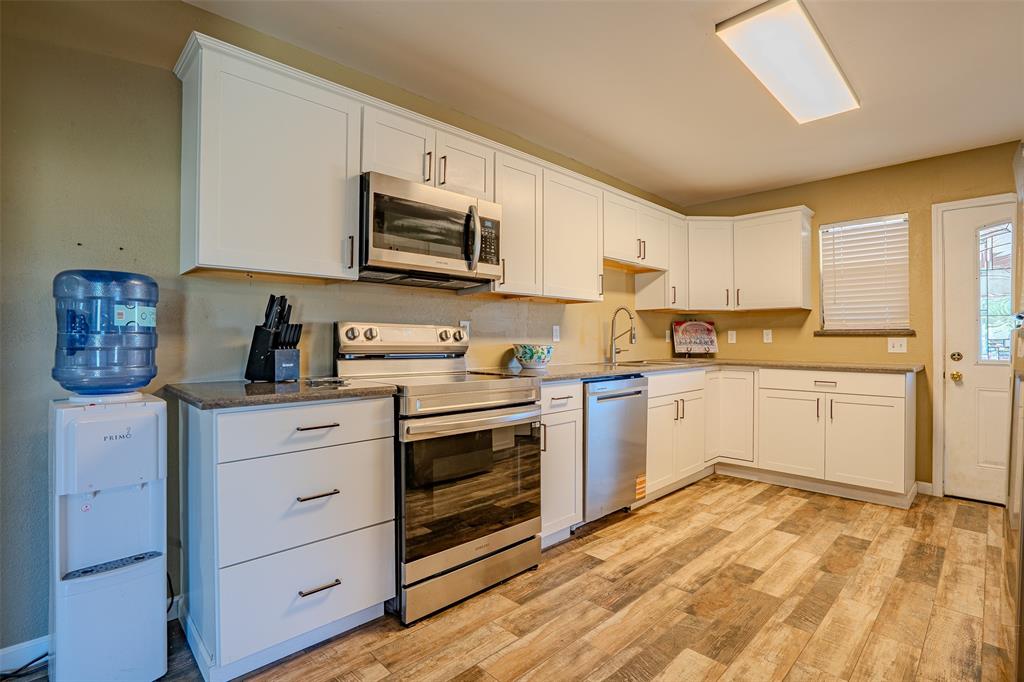 600 County Road 427 Property Photo 6