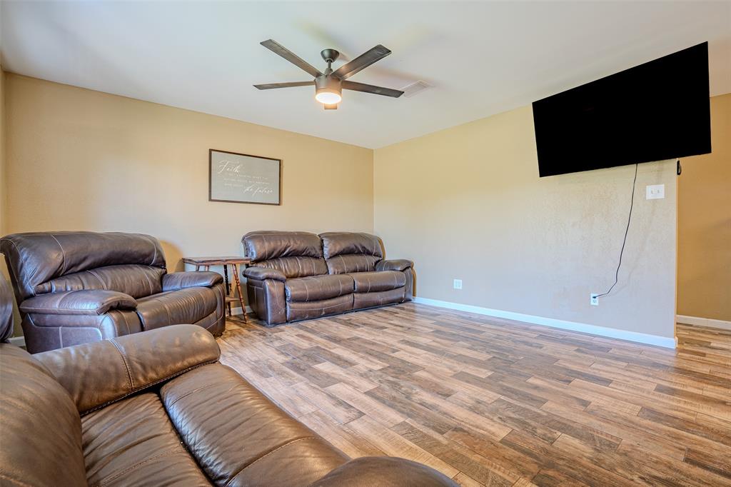 600 County Road 427 Property Photo 11
