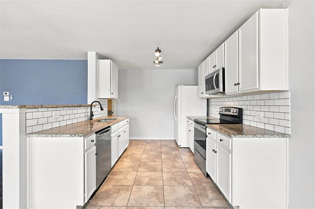1217 Bellevue Drive Property Photo 11