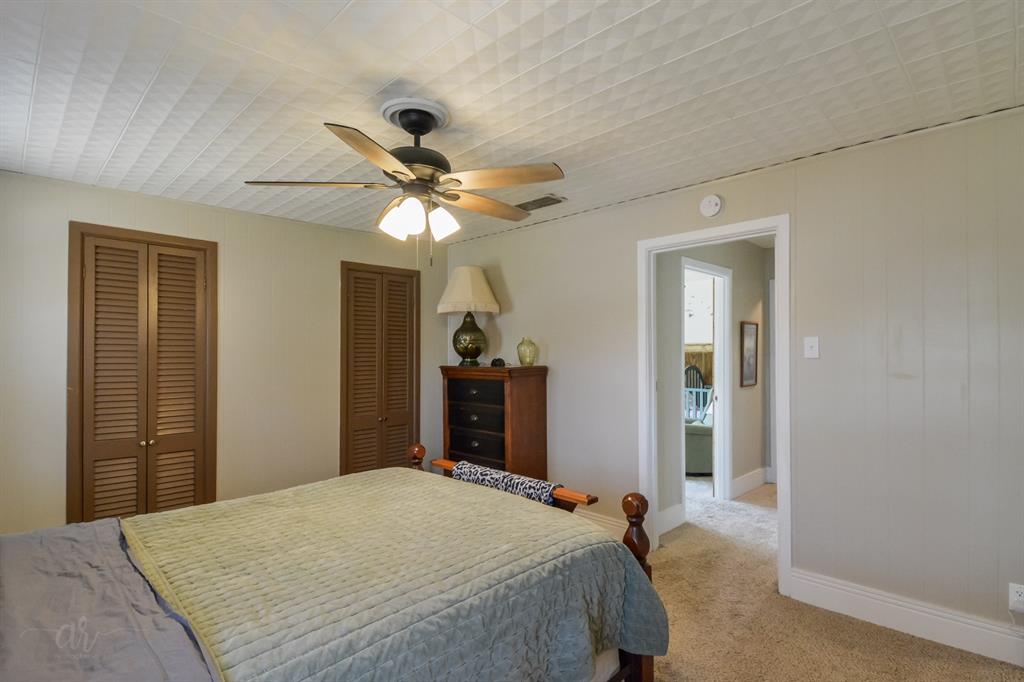 2522 S 25th Street Property Photo 28