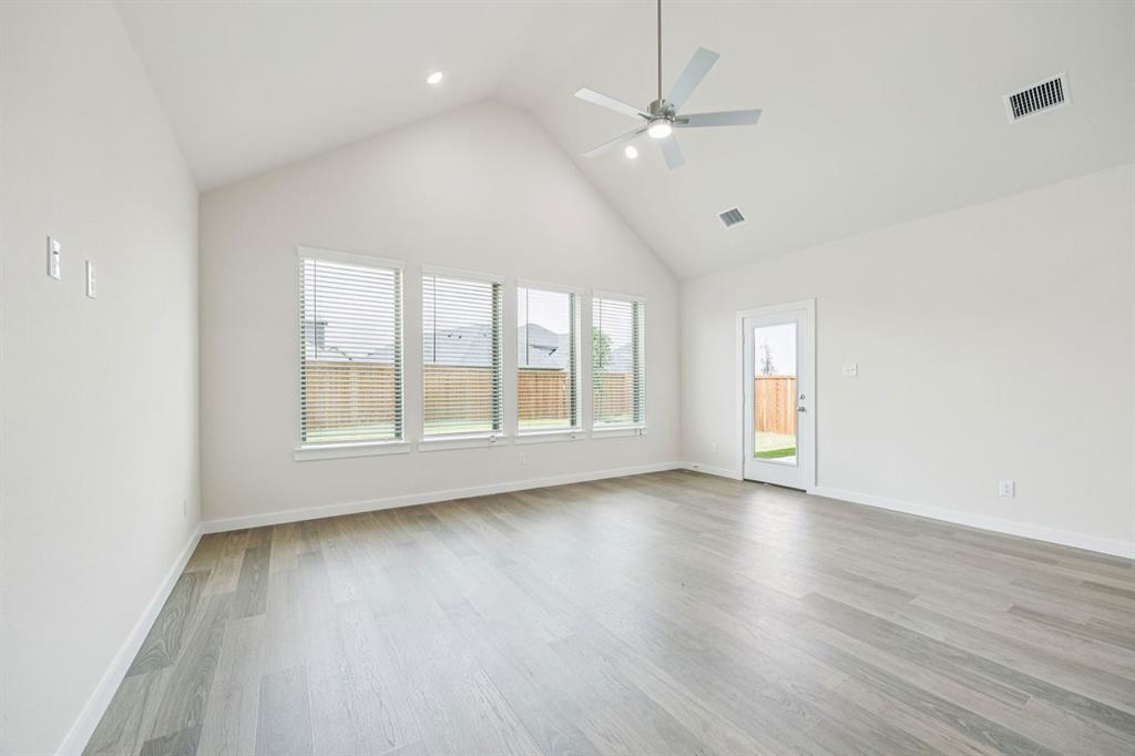 744 Brightstar Drive Property Photo 10