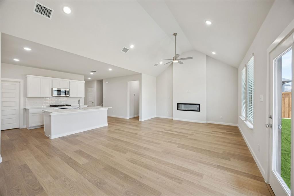 752 Brightstar Drive Property Photo 14
