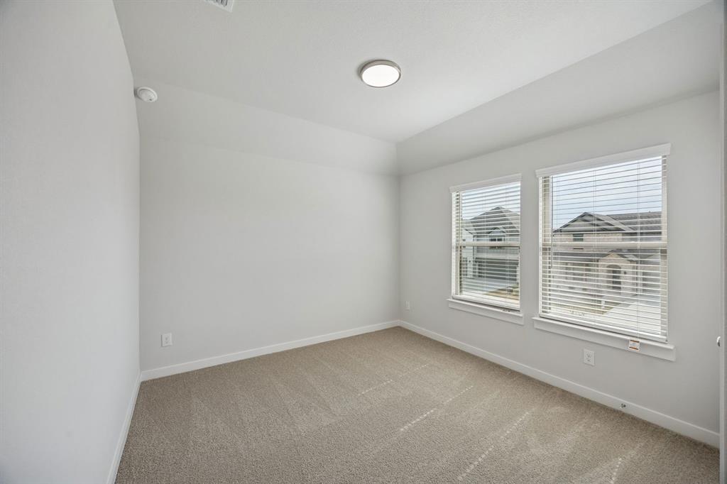 752 Brightstar Drive Property Photo 32