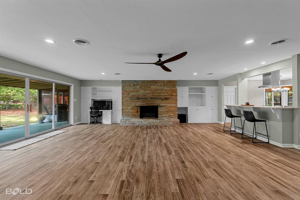 1907 S Brookwood Drive Property Photo 7
