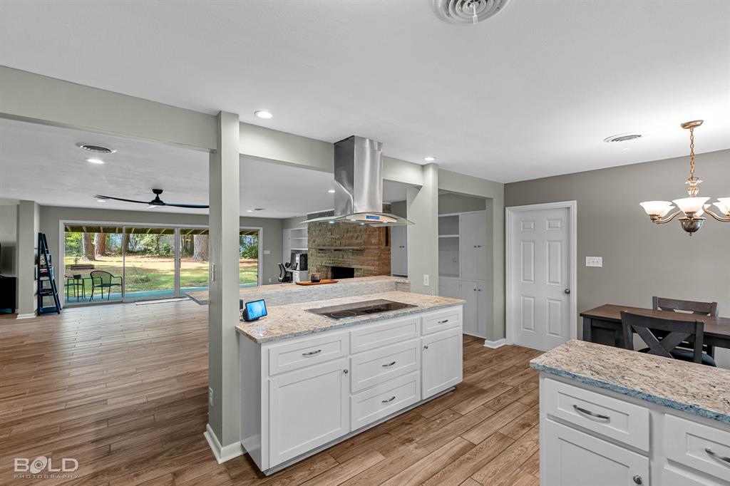 1907 S Brookwood Drive Property Photo 17