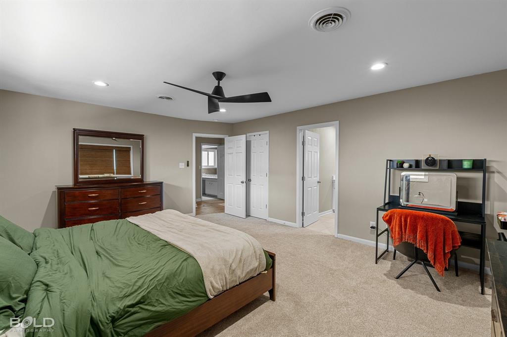 1907 S Brookwood Drive Property Photo 22