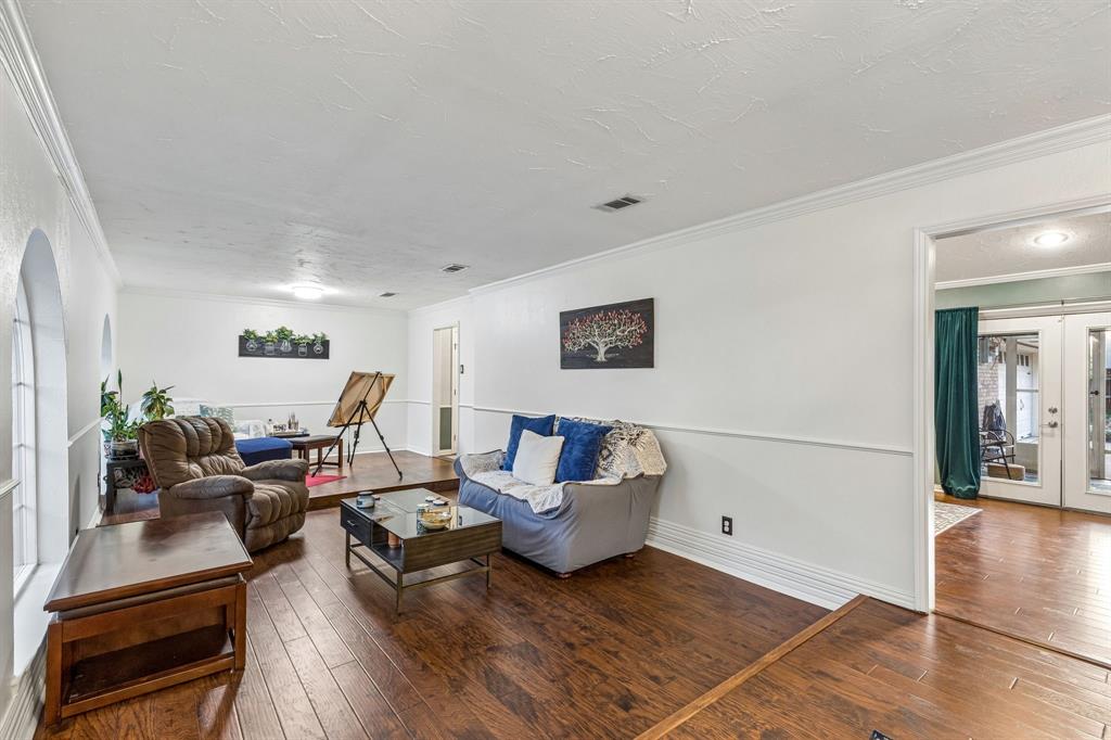 1709 Timbers Drive Property Photo 10