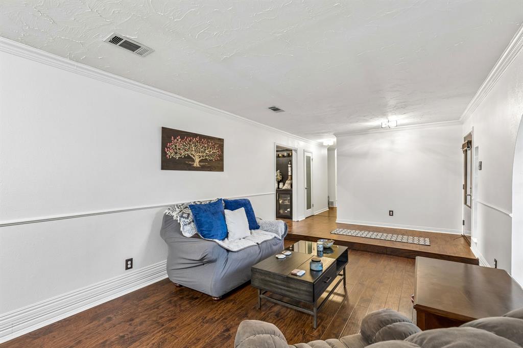 1709 Timbers Drive Property Photo 12