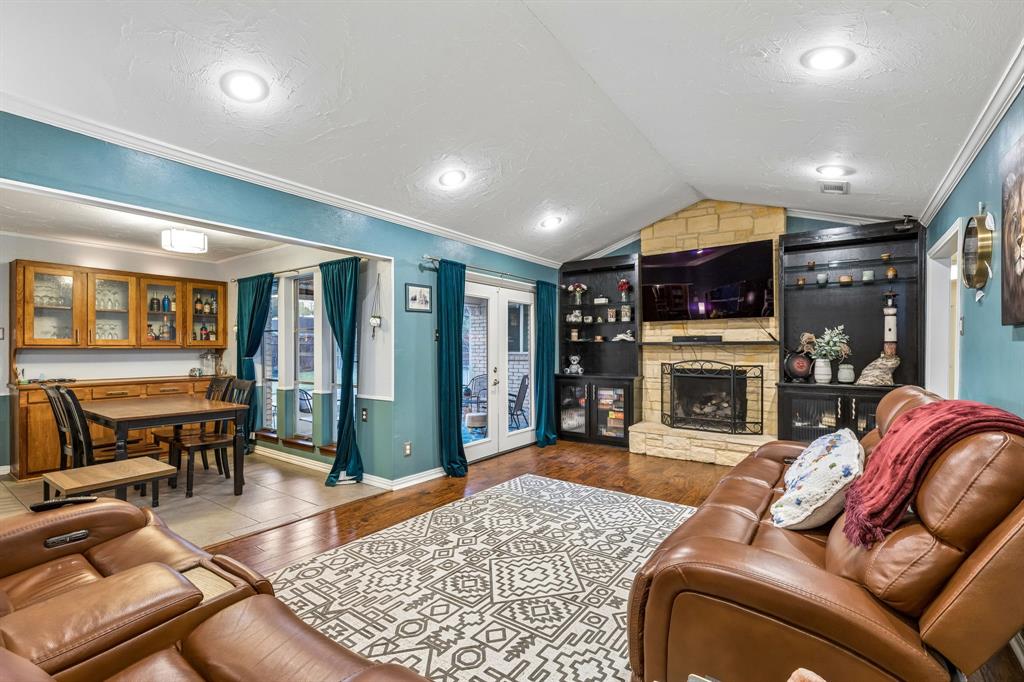 1709 Timbers Drive Property Photo 16
