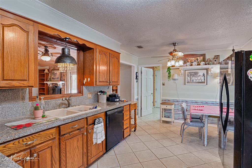 8102 Dogwood Trail Property Photo 8