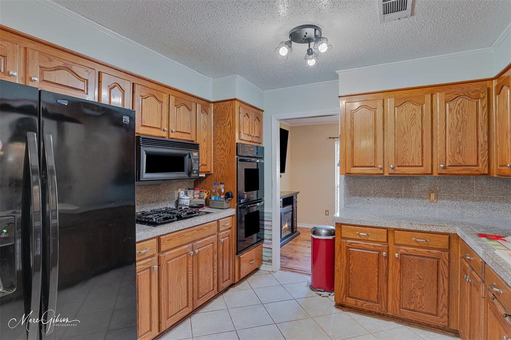 8102 Dogwood Trail Property Photo 9