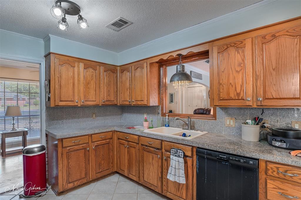 8102 Dogwood Trail Property Photo 11
