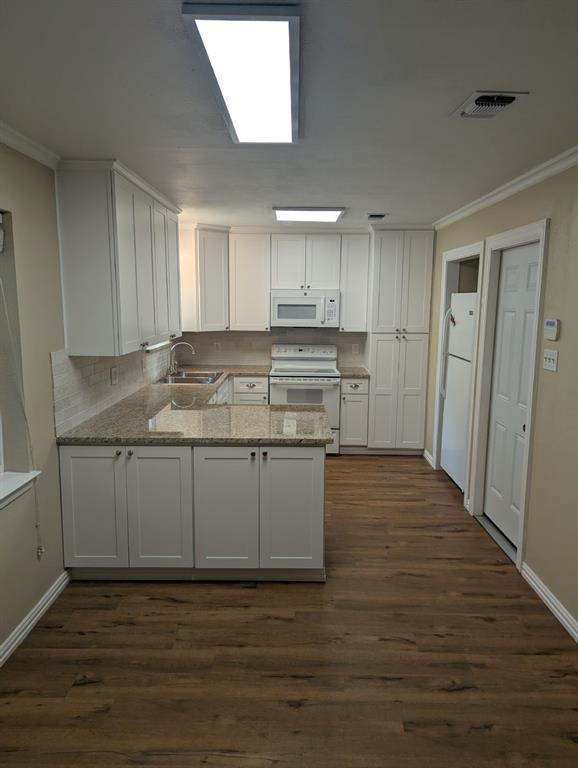 2908 Ashbury Drive Property Photo 7