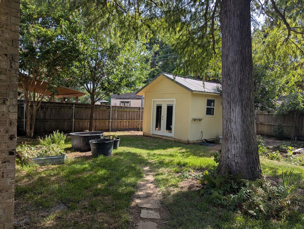 2908 Ashbury Drive Property Photo 12