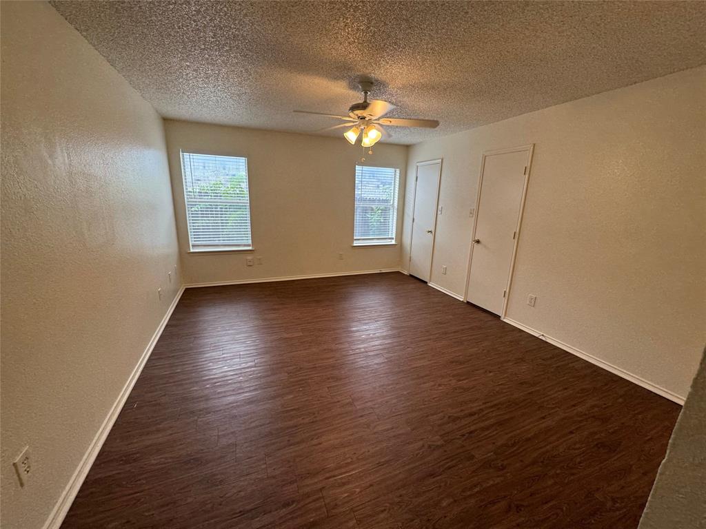 4024 Periwinkle Drive Property Photo 14