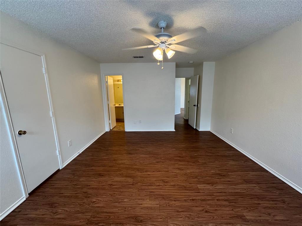 4024 Periwinkle Drive Property Photo 16