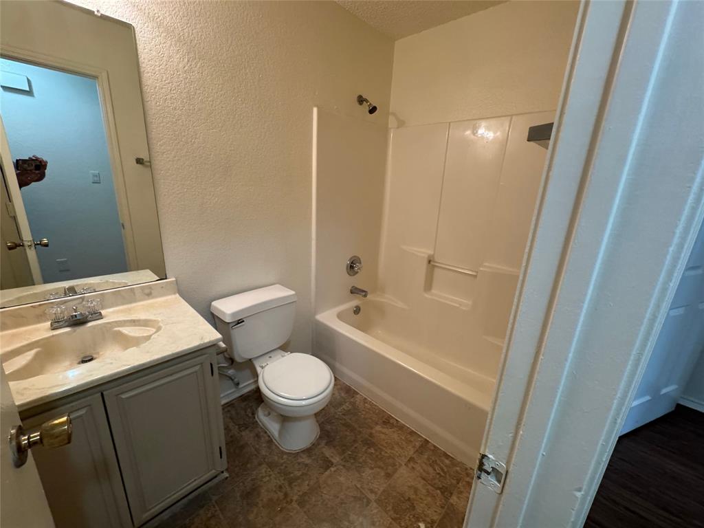 4024 Periwinkle Drive Property Photo 22