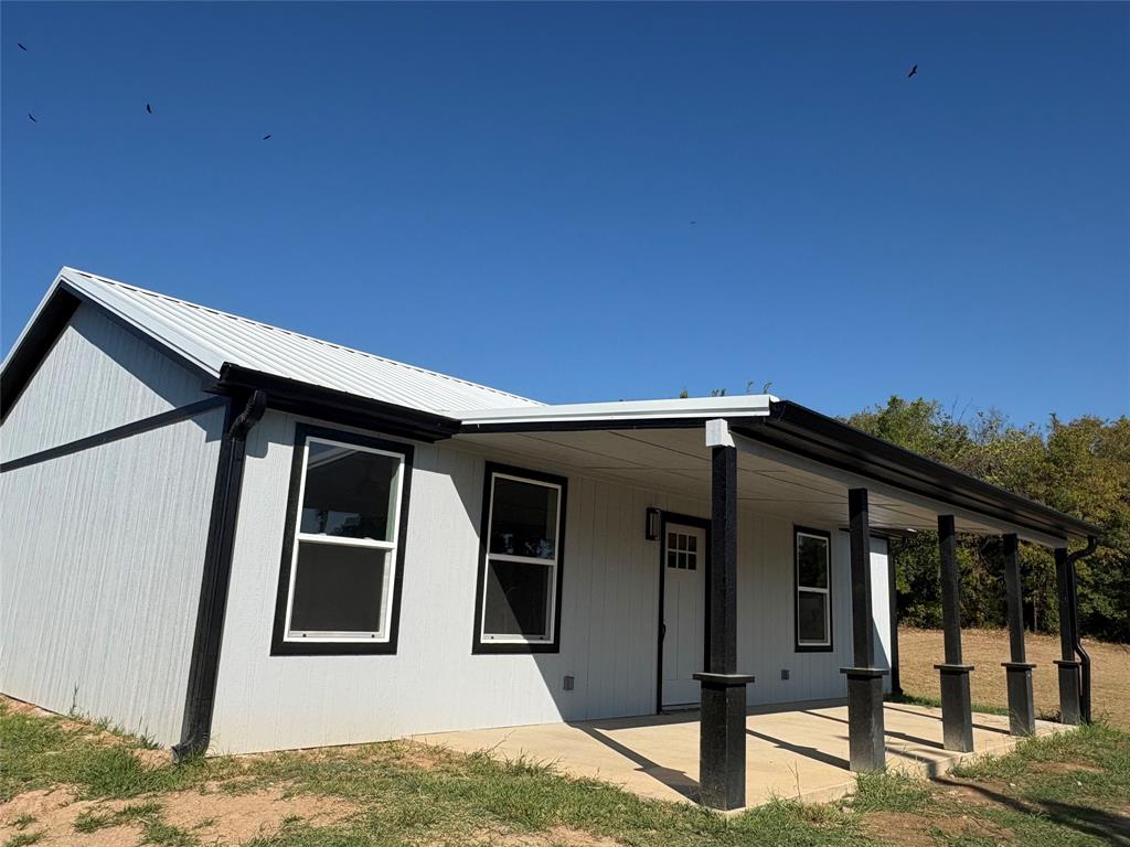 216 Balckfoot Property Photo 3